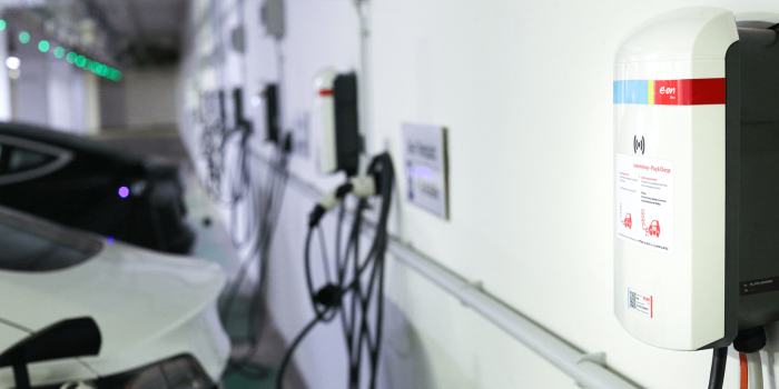 Eon ladestation charging station wallbox min