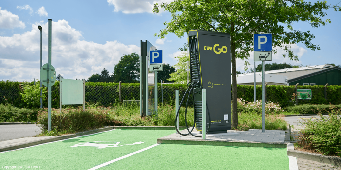 Ewe go ladestation charging station min