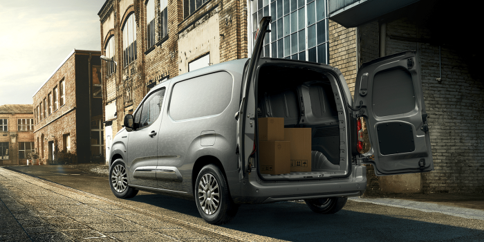 Toyota proace city electric min