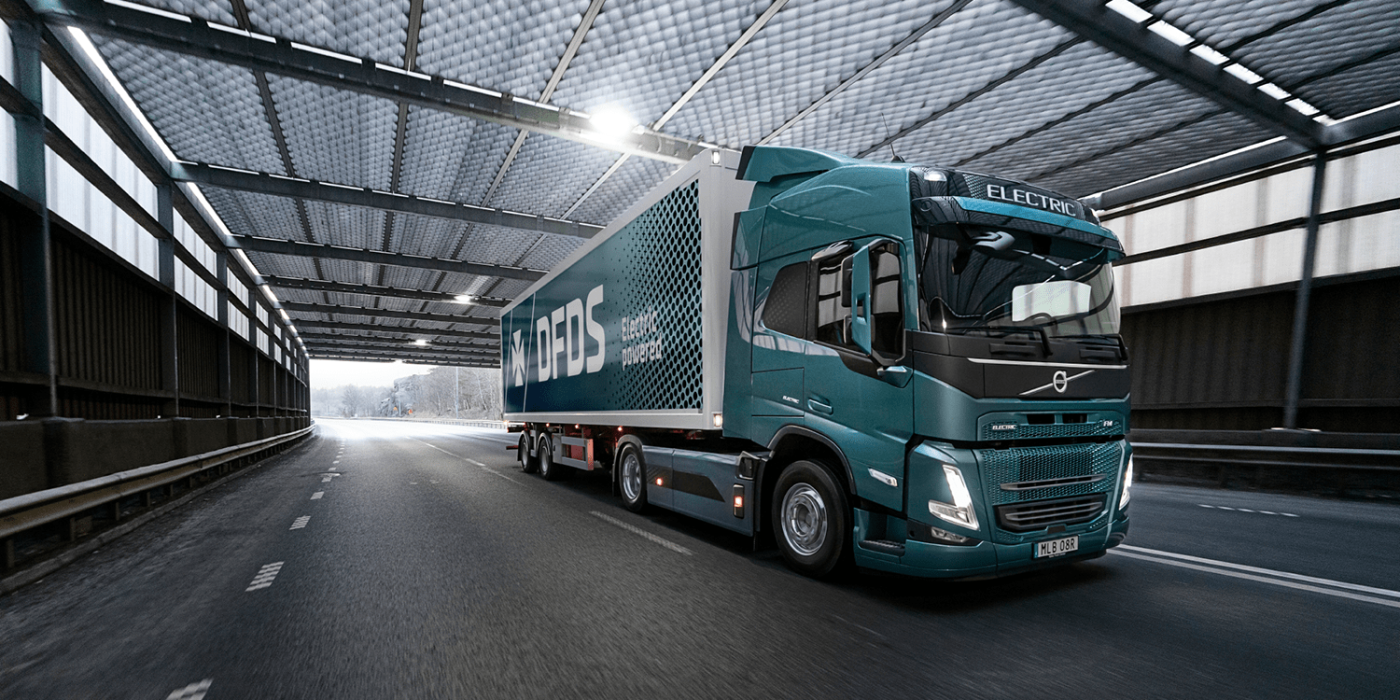Volvo trucks dfds e lkw electric truck min