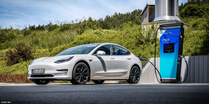 Mer ladestation charging station min