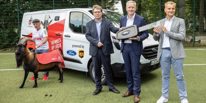 Ford transit custom phev koeln hennes