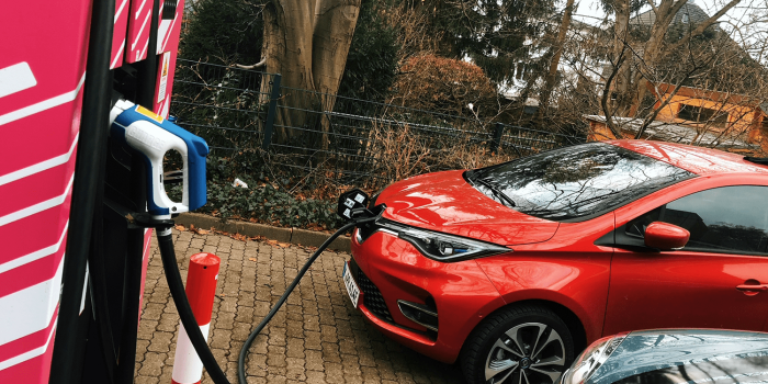 Deutsche telekom ladestation charging station hamburg rissen daniel boennighausen min