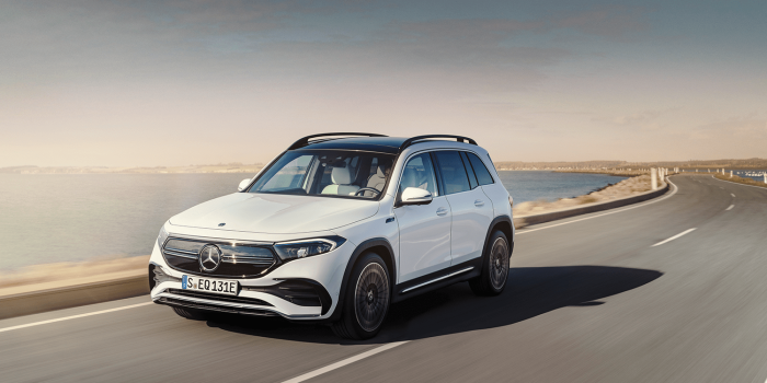 Mercedes benz eqb min