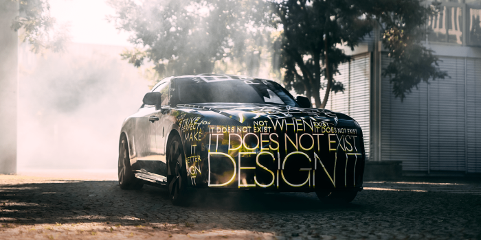 Rolls royce spectre min