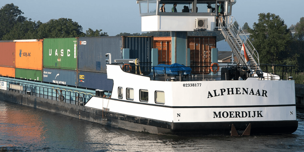 Zero emission srevices alphenaar e schiff electric ship min