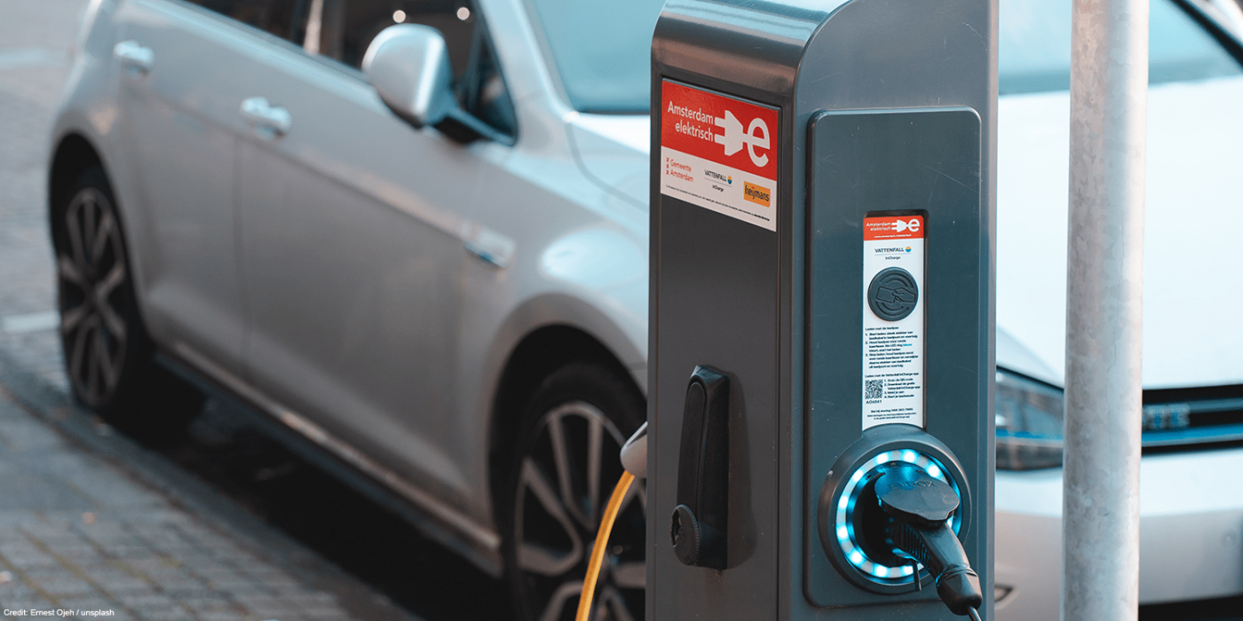 Ladestation charging station amsterdam niederlande netherlands unsplash min