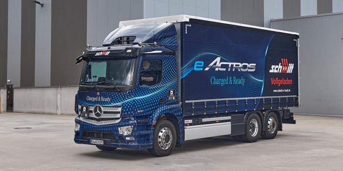 Mercedes benz eactros e lkw electric truck min