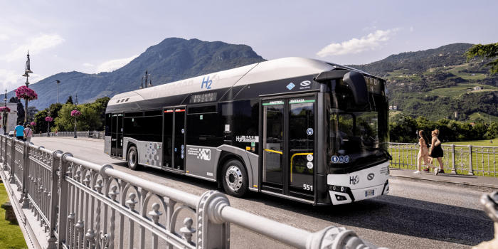 Solaris urbino hydrogen brennstoffzellen bus fuel cell bus min