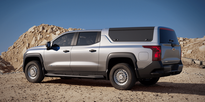 Chevrolet silverado ev wt min