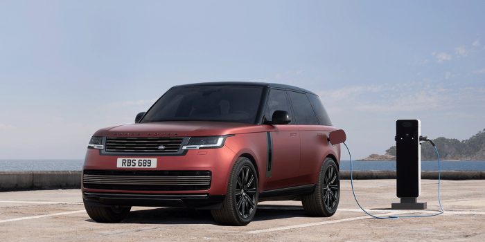 Range rover sv phev