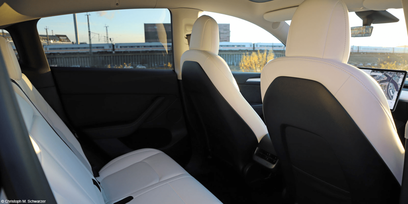 tesla model y fahrbericht christoph m schwarzer 2021 07 min tesla model y fahrbericht christoph m schwarzer 2021 07 min