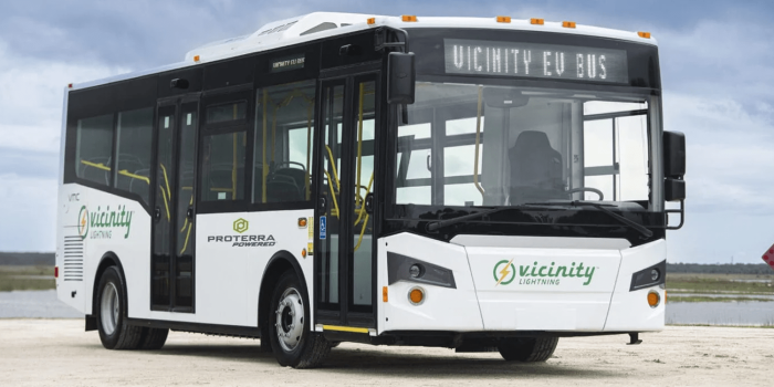 Vicinity lightning elektrobus electric bus min