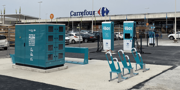 Carrefour ladestation charging station frankreich france min