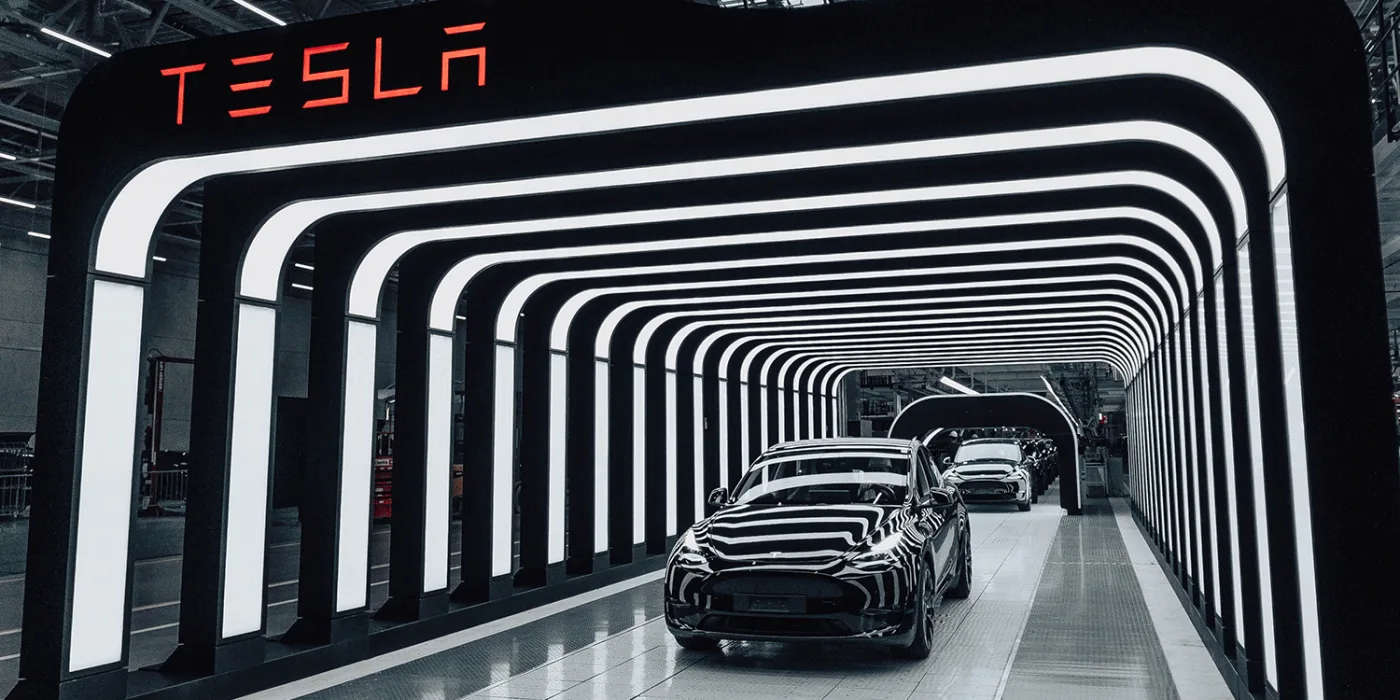 Tesla model y gigafactory giga berlin min e