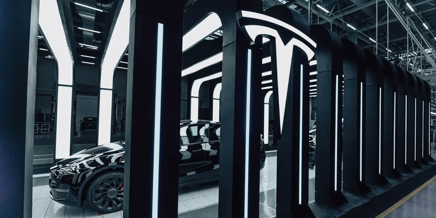 Tesla model y gigafactory giga berlin min e