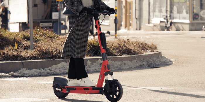 Voi technology voiager e tretroller electric kick scooter min