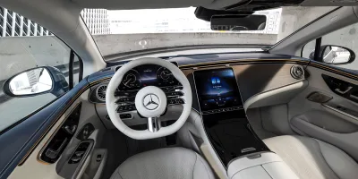 Mercedes benz eqe min