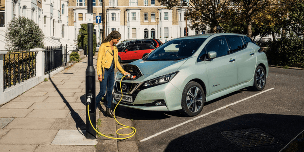 Ubitricity ladestation charging station grossbritannien uk min