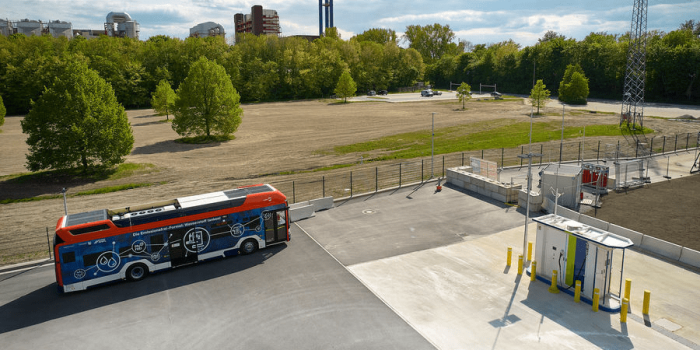 Caetanobus brennstoffzellenbus fuel cell bus bielefeld min