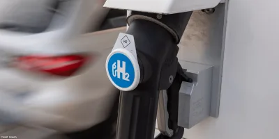Wasserstoff tankstelle hydrogen fuelling station min