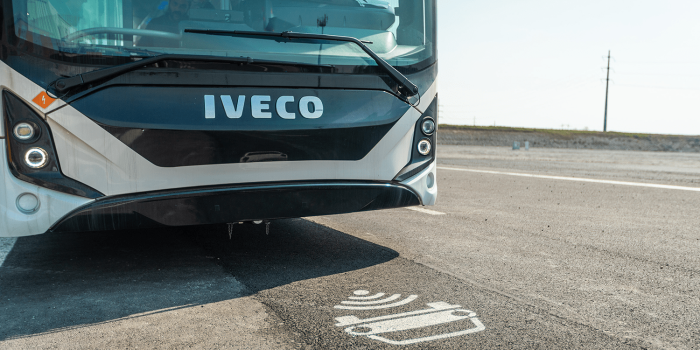 Iveco elektrobus electric bus induktives laden inductive charging arena del futuro min