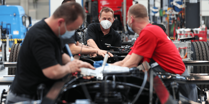 Man emobility center min