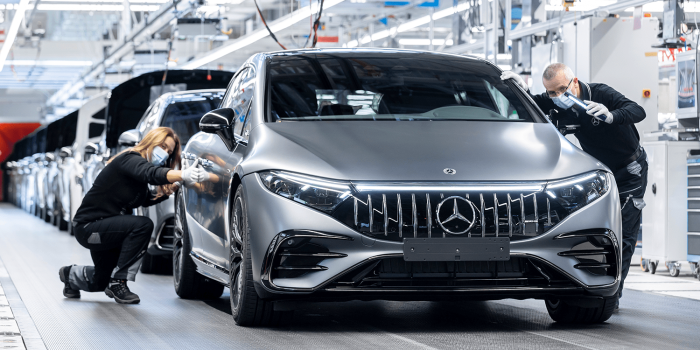 Mercedes benz eqs produktion production min