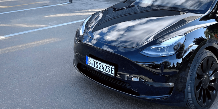 Tesla karlsruhe min