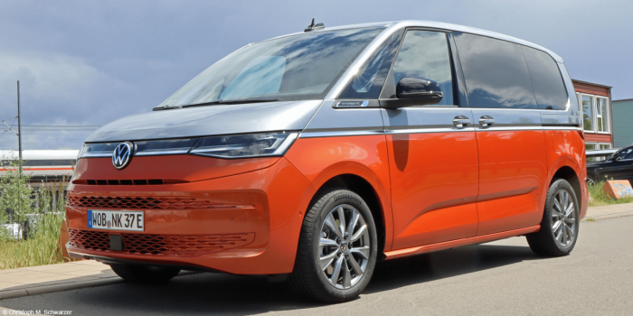 Volkswagen t7 multivan e hybrid phev fahrbericht christoph schwarzer min