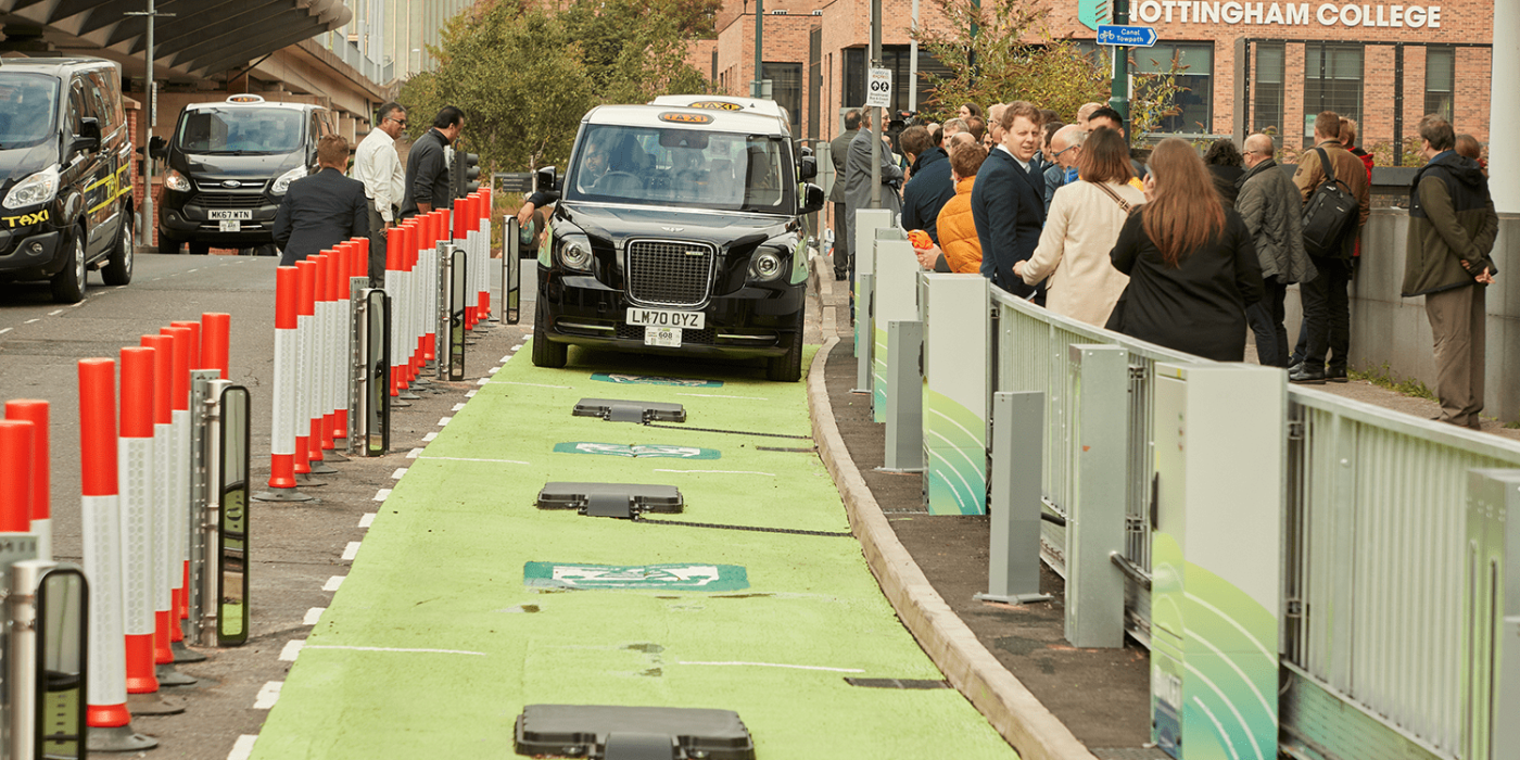 Lumen freedom induktives laden wireless charging taxi nottingham min