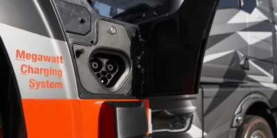 Man e lkw electric truck megwatt charging system mcs min