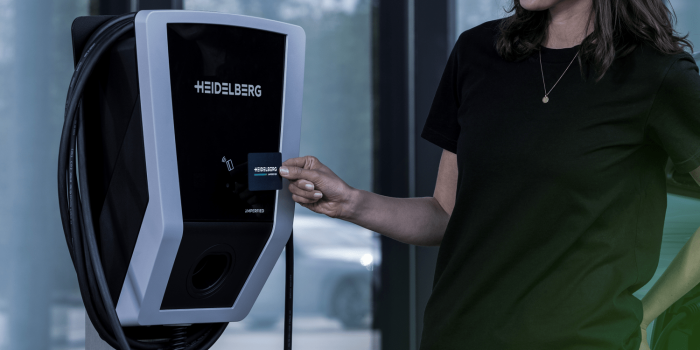 Heidelberg amperfied wallbox connect business ladestation charging station min
