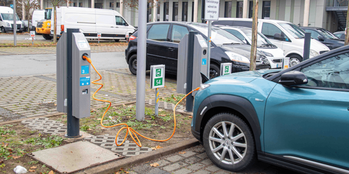 Sharedac ikt ladestation charging station min