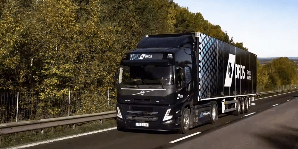 Volvo trucks fm electric e lkw electric truck dfds schweden sweden min