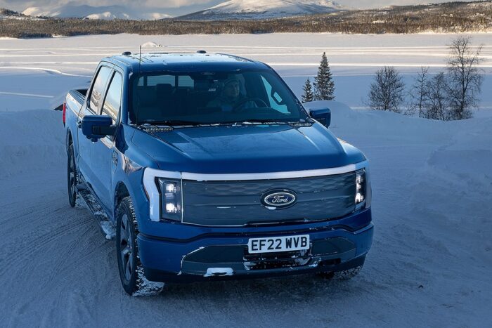 Ford f lightning min e