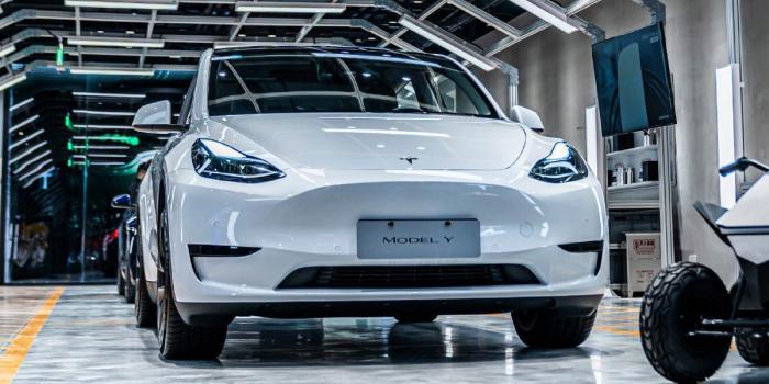 Tesla model y china min