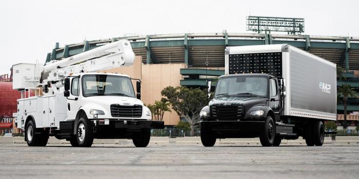 Daimler truck freightliner em2 e lkw electric truck usa ladestation charging station min