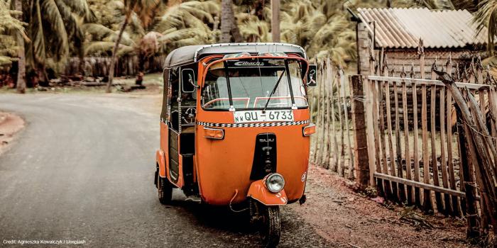 Tuktuk tuk tuk rickscha rickshaw symbolbild sri lanka unsplash min