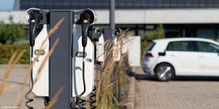 Chargehere ladestation charging station wallbox min