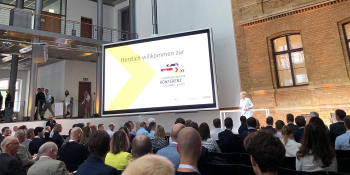 Ladeinfrastruktur konferenz min