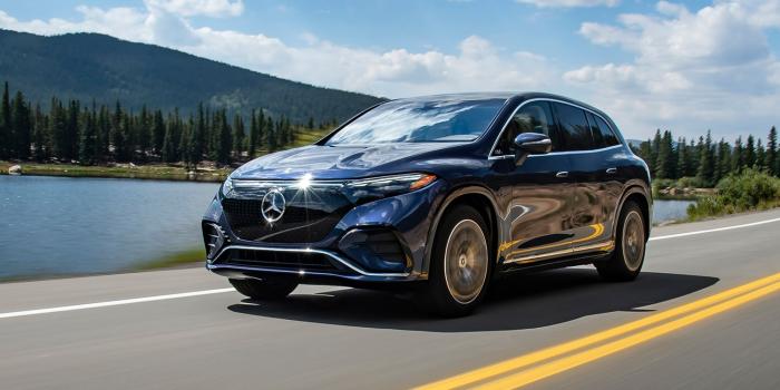Mercedes benz eqs suv min