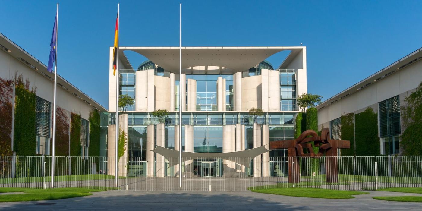 Bundeskanzleramt deutschland symbolbild pixabay min