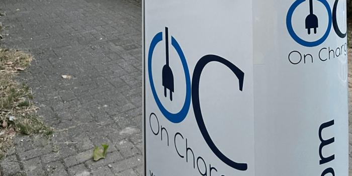 On charge ladestation charging station min