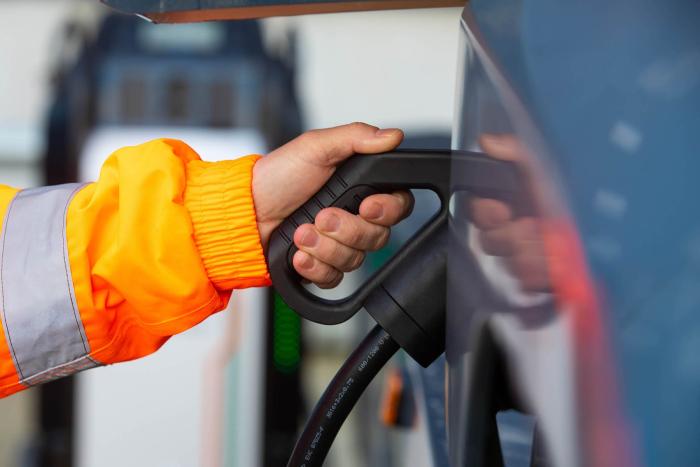 Amazon ladestation charging station ccs min