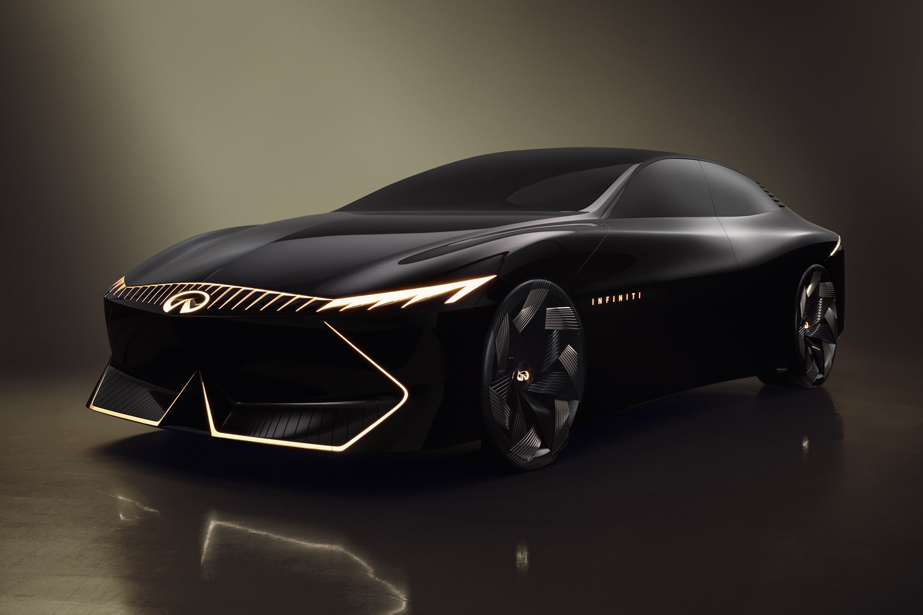 Infiniti zeigt ELimousine als Studie Marktstart 2026