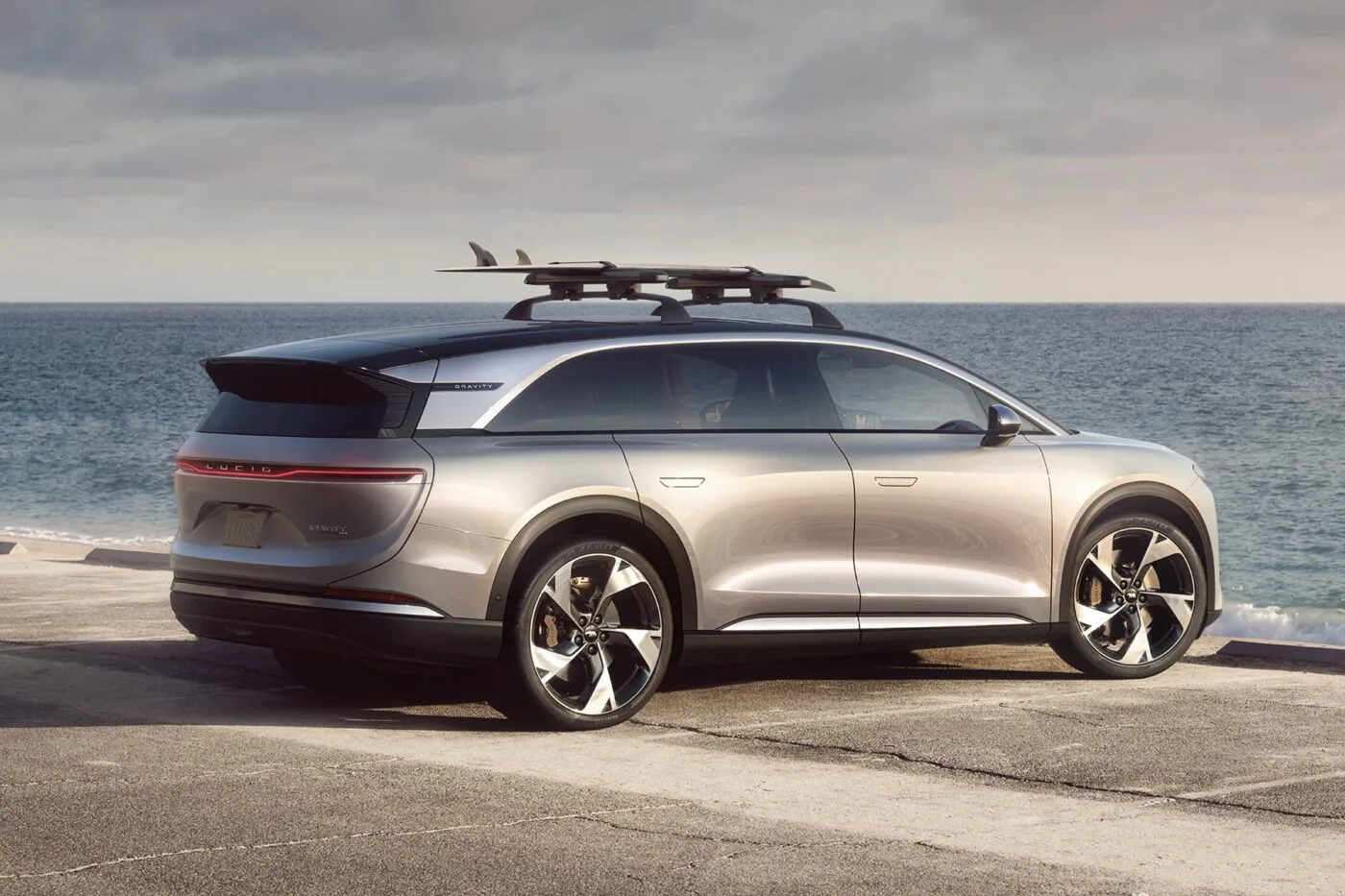 lucid motors lucid gravity 2023 10 min