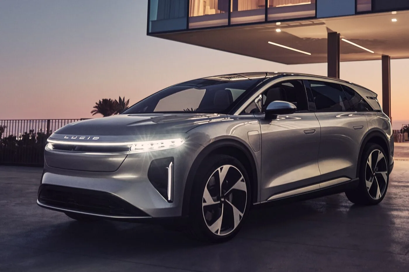 lucid motors lucid gravity 2023 12 min