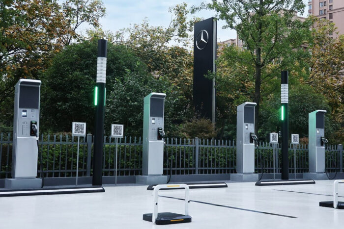 Mercedes benz hpc china chengdu