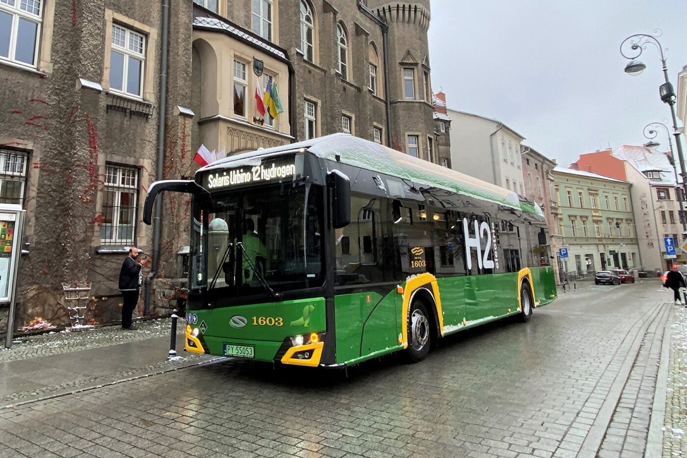Solaris urbino hydrogen elektrobus electric bus walbrzych min